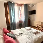 Agapella Apartamemty- Agapella 250m From The Гостевой дом 3*
