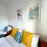 Agapella Apartamemty- Agapella 250m From The Maison d'hôtes 3*