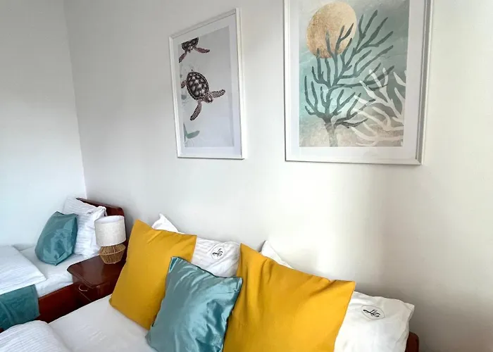 Agapella Apartamemty- Agapella 250m From The Guest house 3*